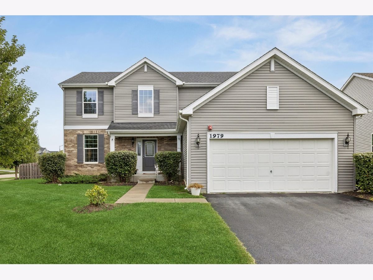 Homes For Sale Amber Meadows Hoffman Estates Illinois, 1979 Newberry Lane