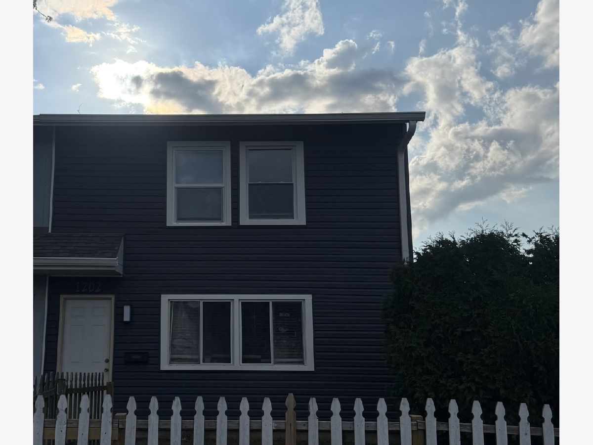  For Rent Waukegan Illinois, 1202 Fulton