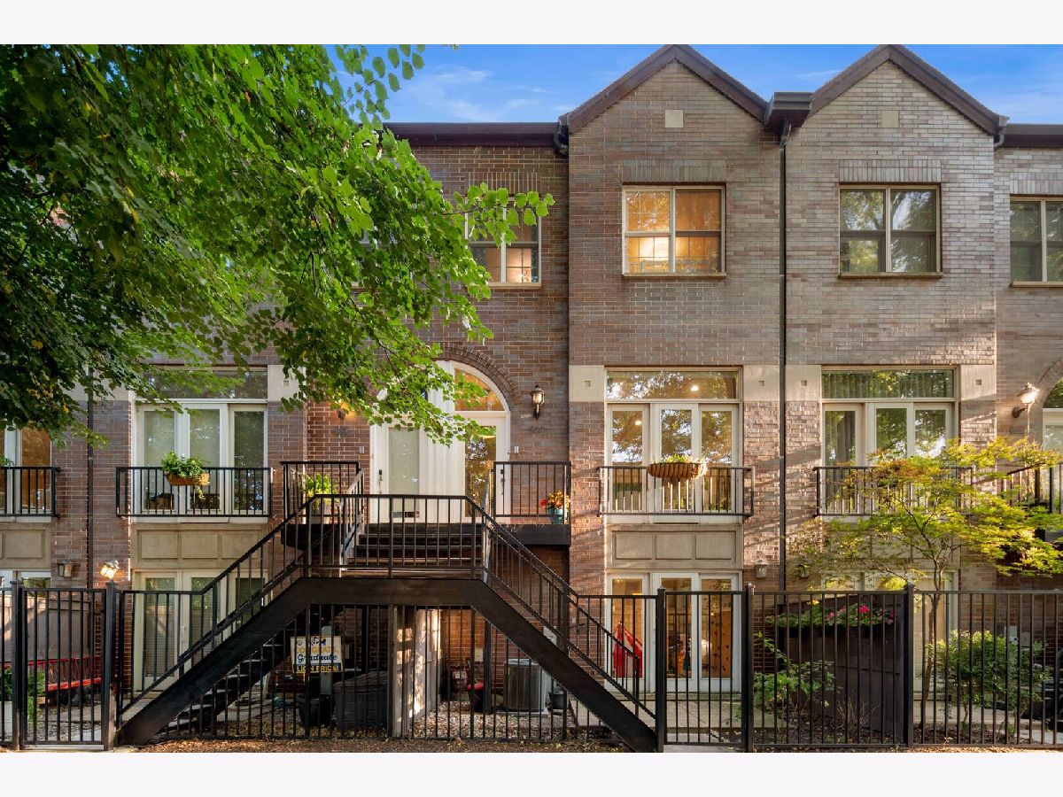  For Sale Chicago Illinois, 1051 Lill Avenue