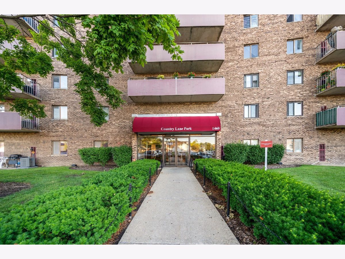 For Sale Schaumburg Illinois, 1460 Fairlane Drive
