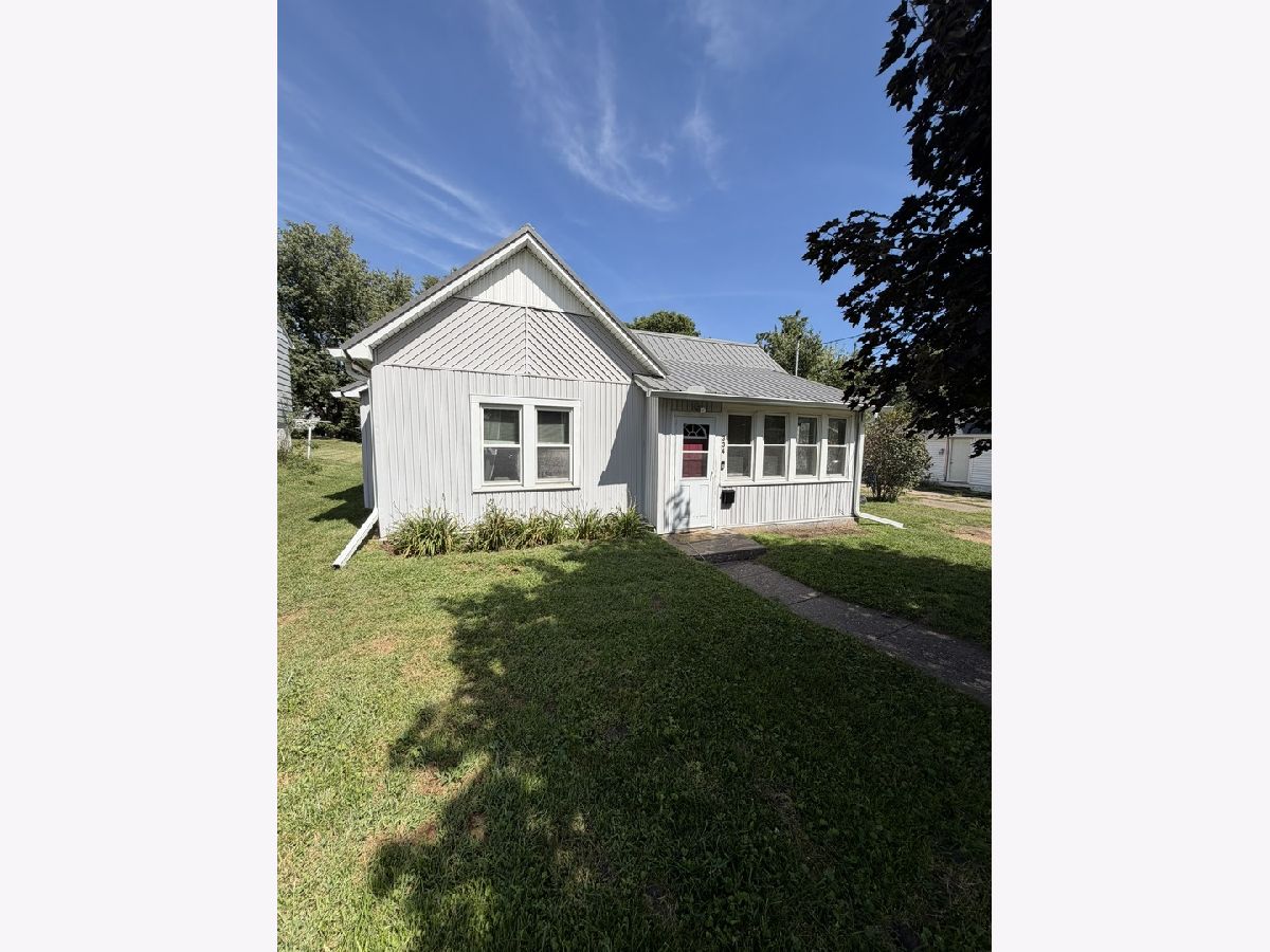  For Sale Clinton Iowa, 334 23rd Place