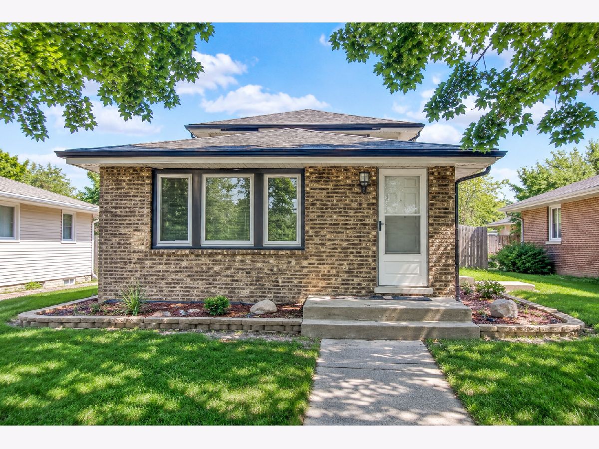  For Sale Country Club Hills Illinois, 18107 Kostner Avenue