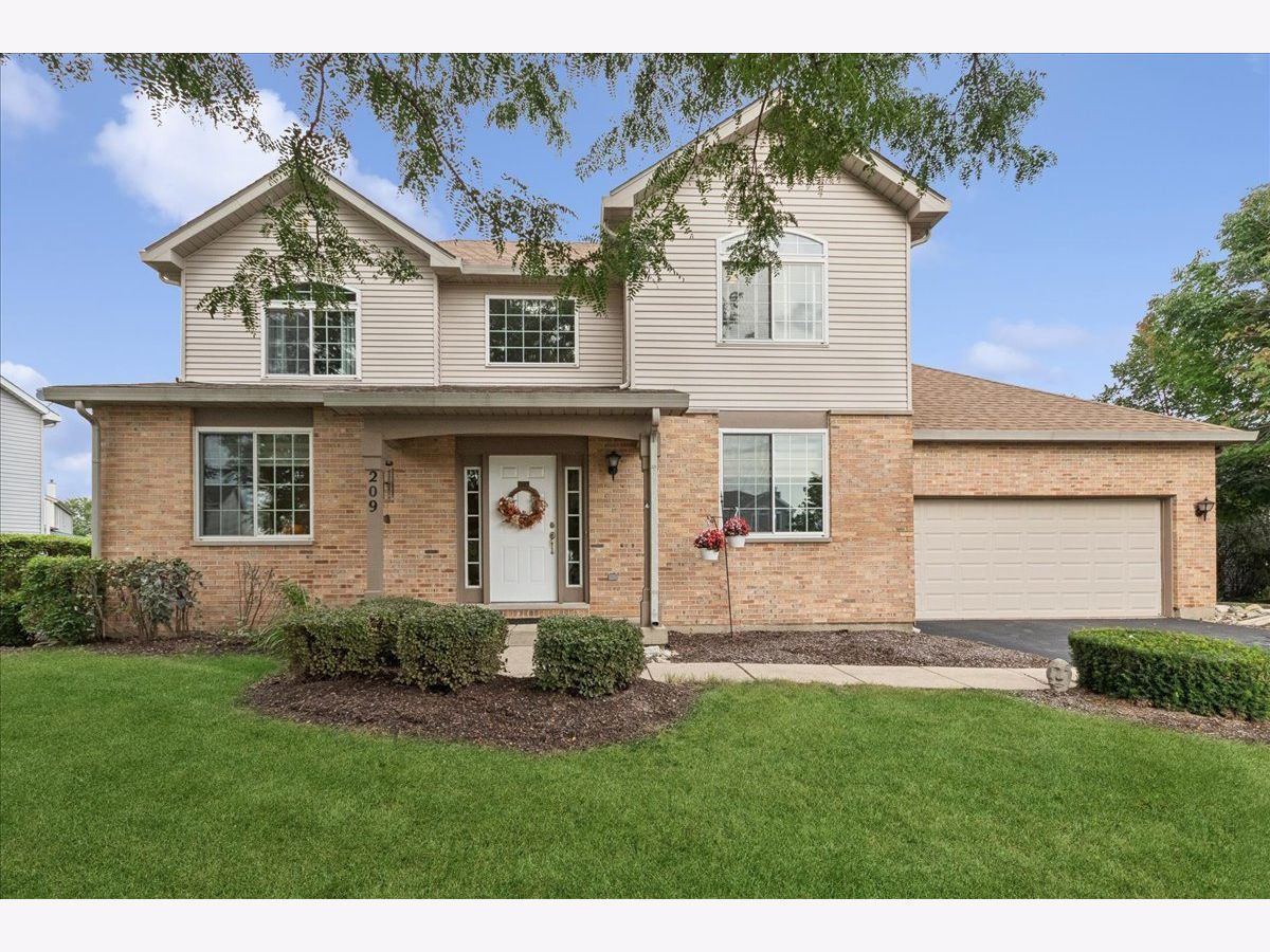  For Sale North Aurora Illinois, 209 Magnolia Drive