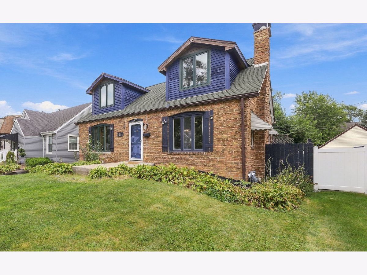  For Sale Evergreen Park Illinois, 9427 Saint Louis Avenue
