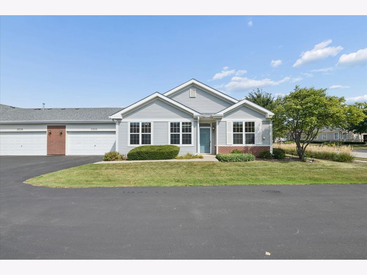  For Sale Crest Hill Illinois, 21526 Wolf Lake Way