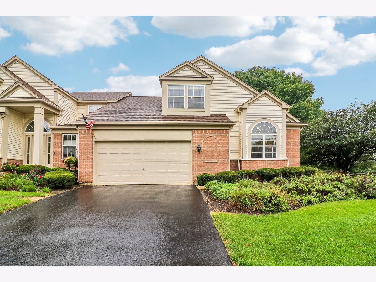 For Sale Algonquin Illinois, 1 Waterfront Court
