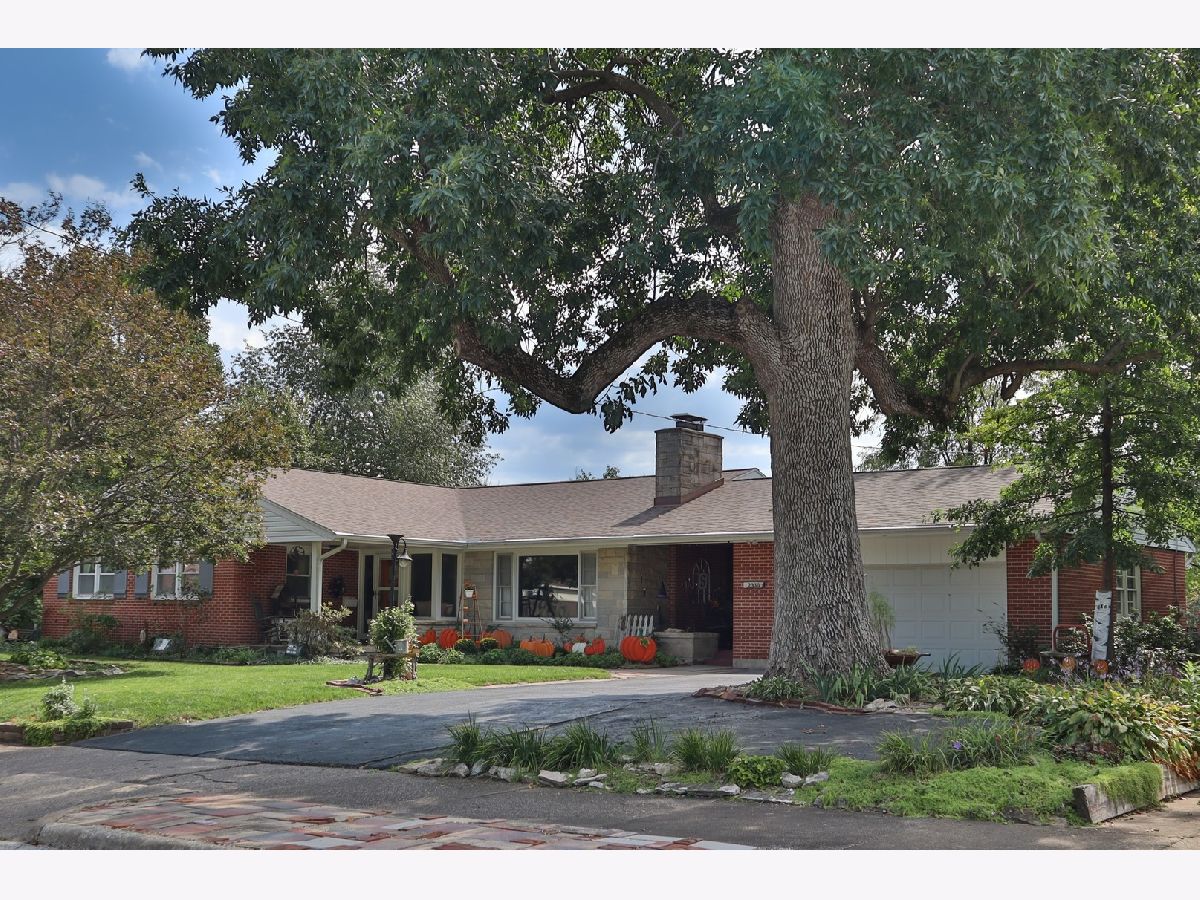  For Sale Quincy Illinois, 2330 Oak Street