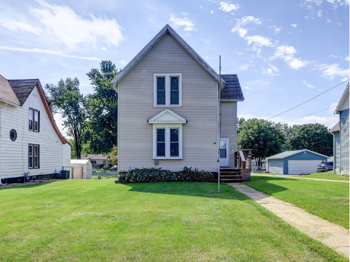  For Sale Rock Falls Illinois, 512 3rd Street