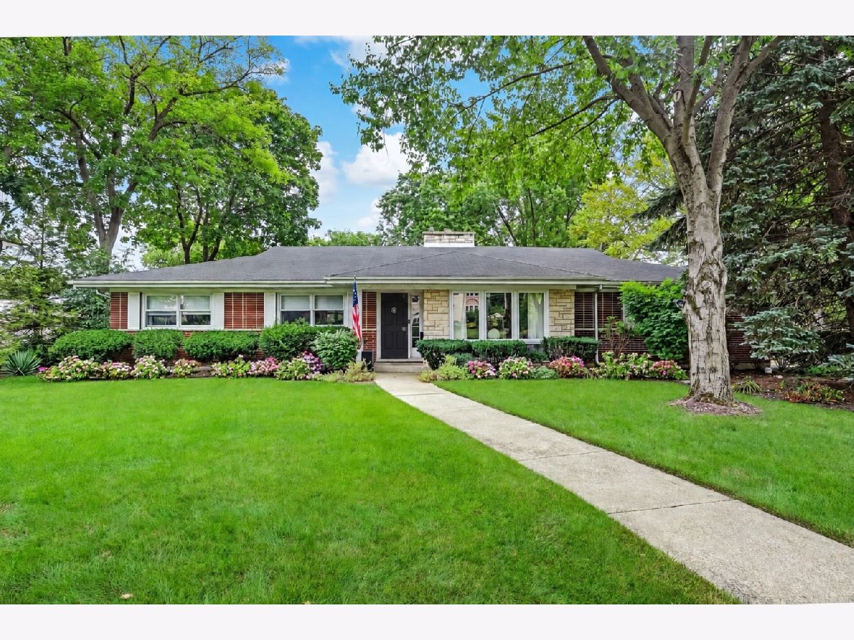  For Sale La Grange Illinois, 443 Blackstone Avenue