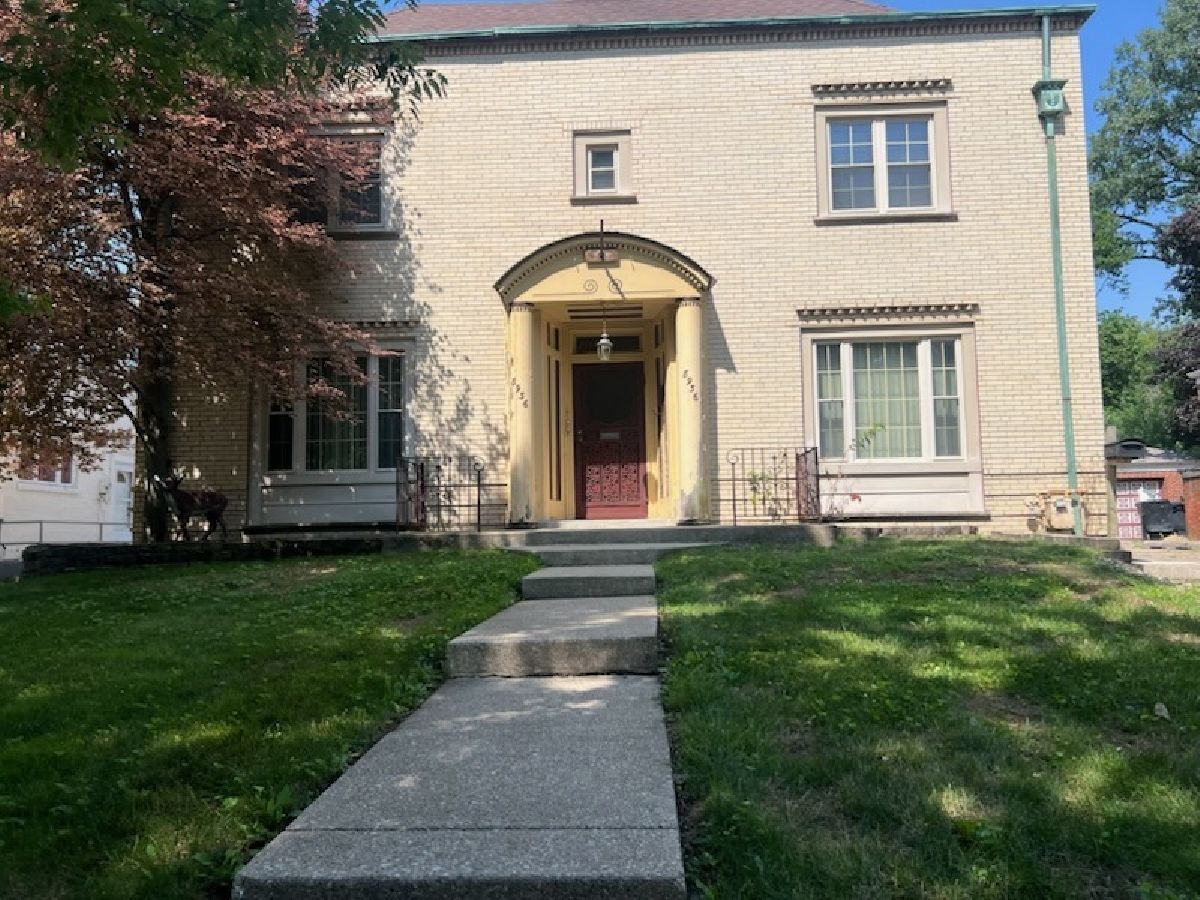  For Sale Chicago Illinois, 8936 Leavitt Street