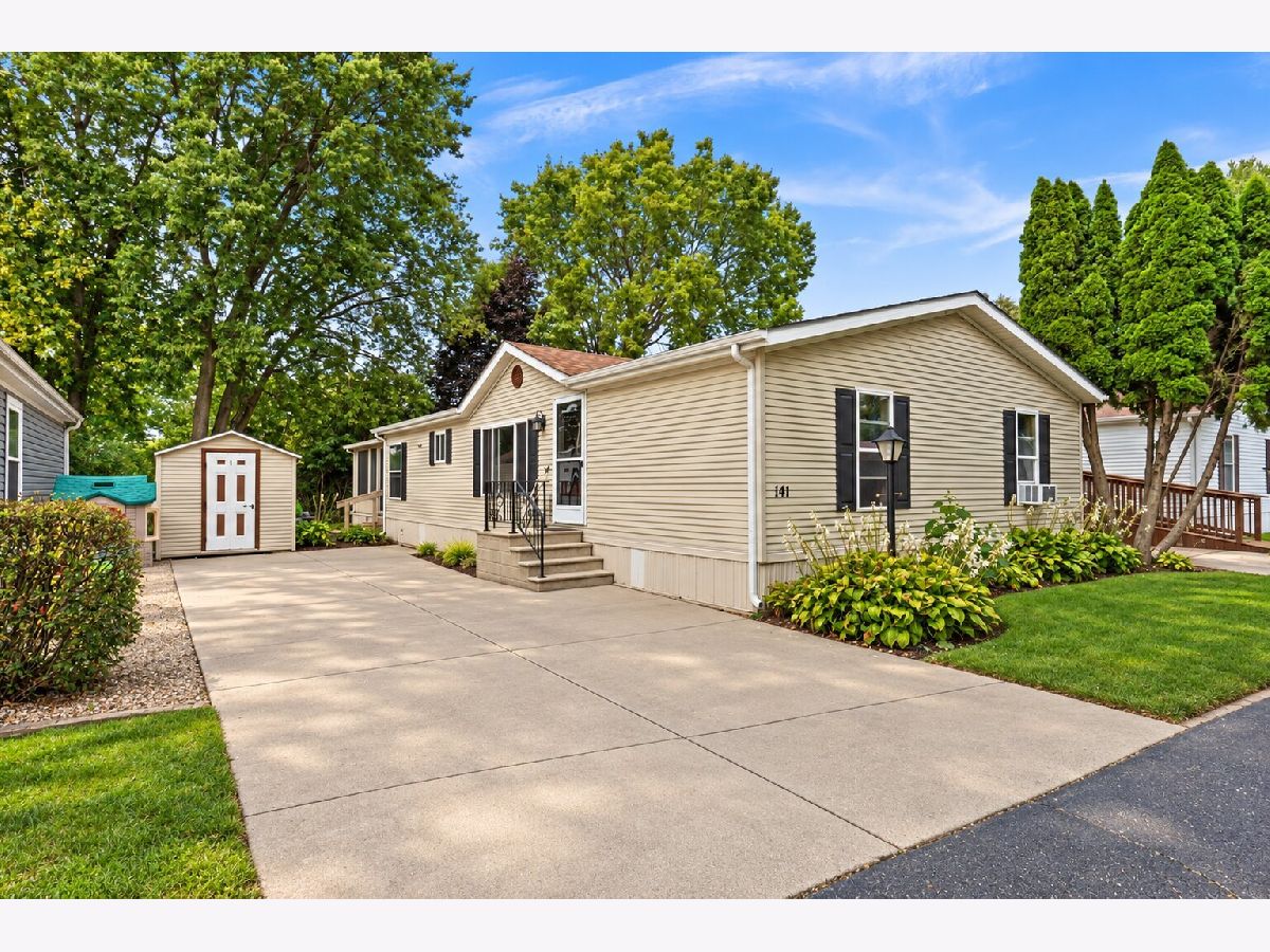  For Sale Sandwich Illinois, 141 Kathryn Lane
