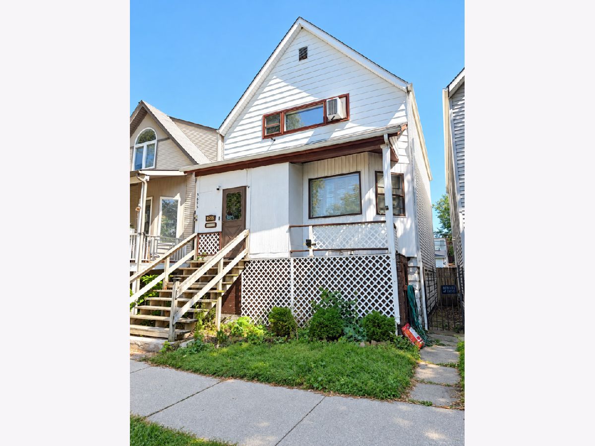  For Sale Chicago Illinois, 3635 Ravenswood Avenue