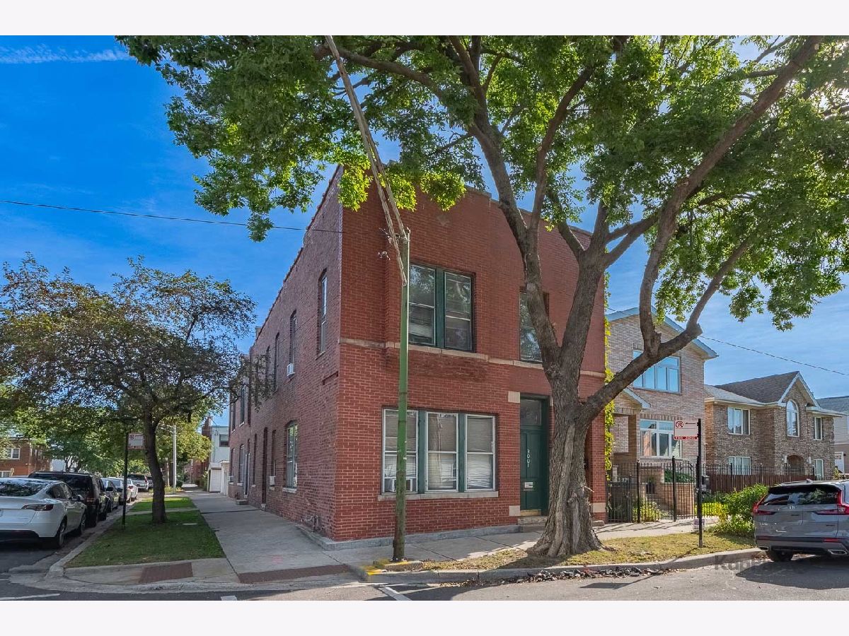  For Sale Chicago Illinois, 3001 Haynes Court