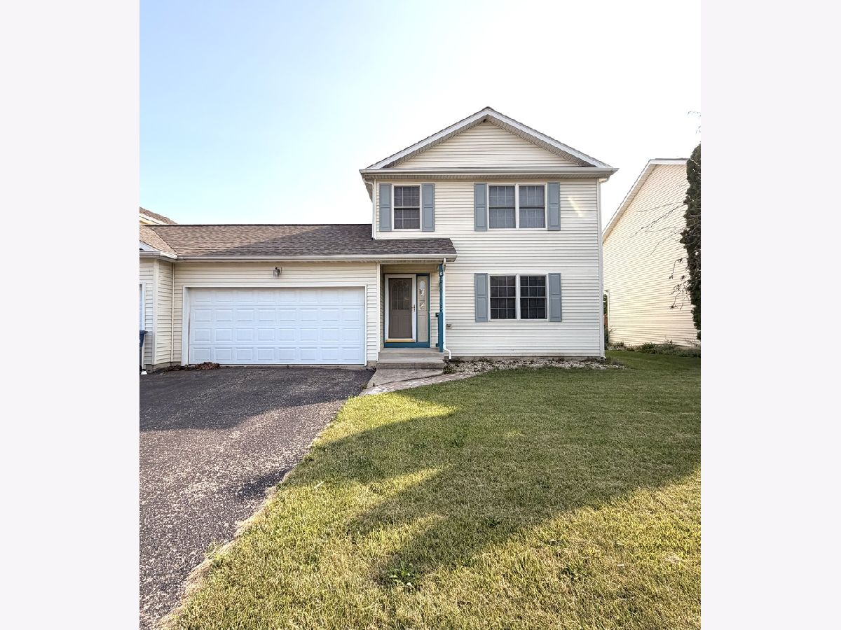  For Sale Dekalb Illinois, 1536 Moluf Street