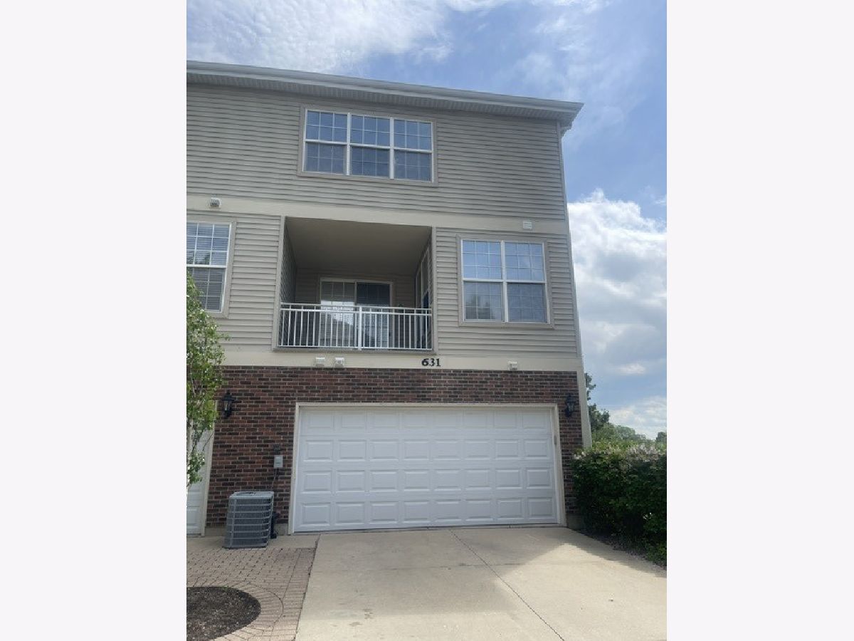 Townhomes For Rent Pheasant Trails St Charles Illinois, 631 Pheasant