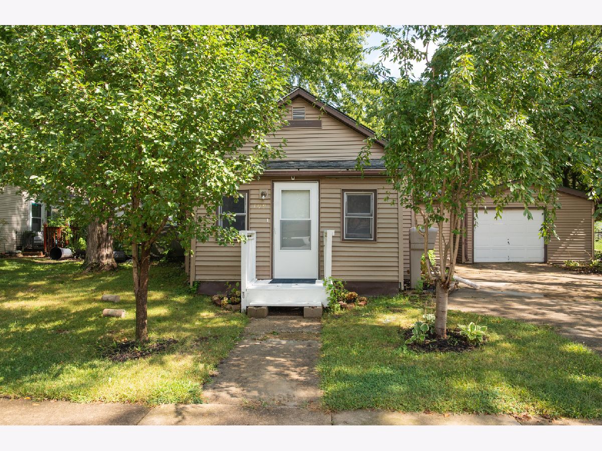  For Sale Rochelle Illinois, 109 9th Street