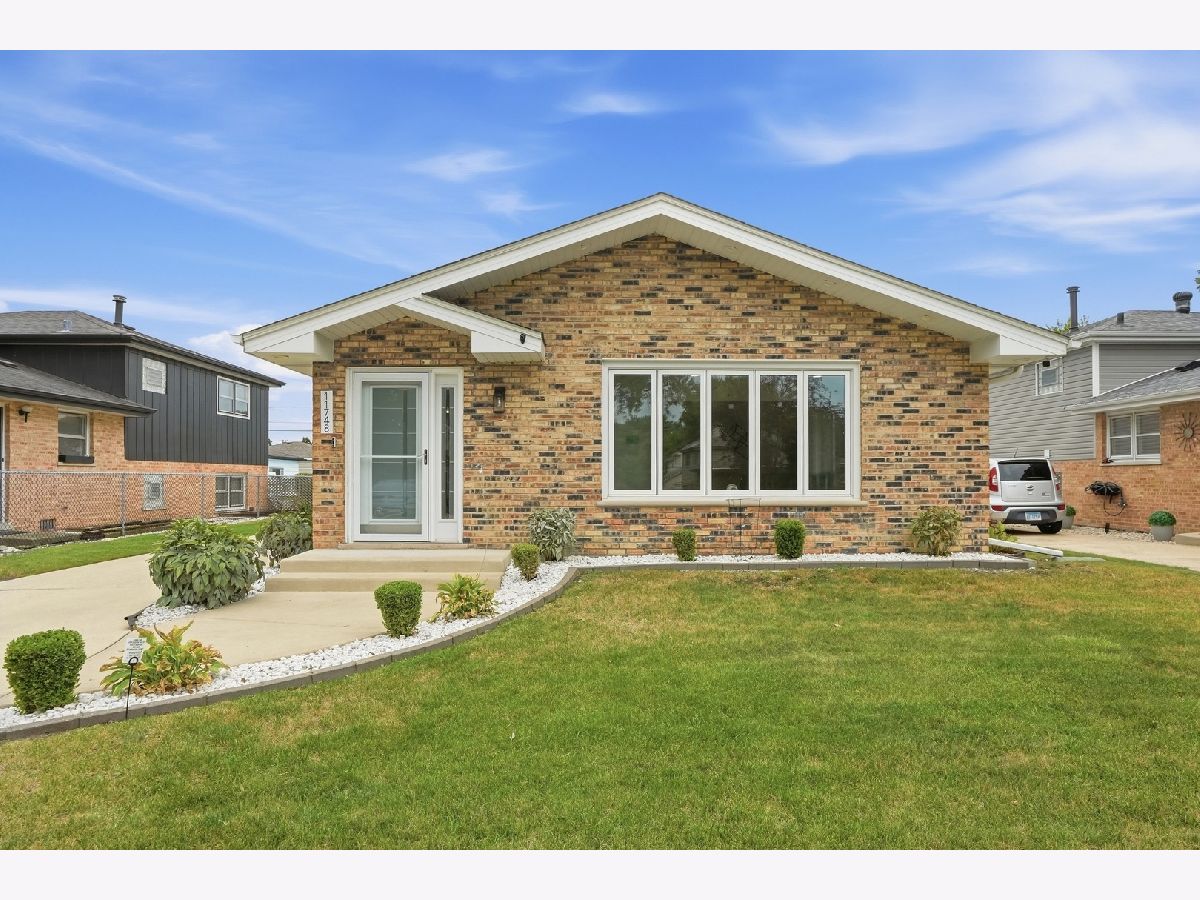  For Sale Alsip Illinois, 11748 Laporte Avenue