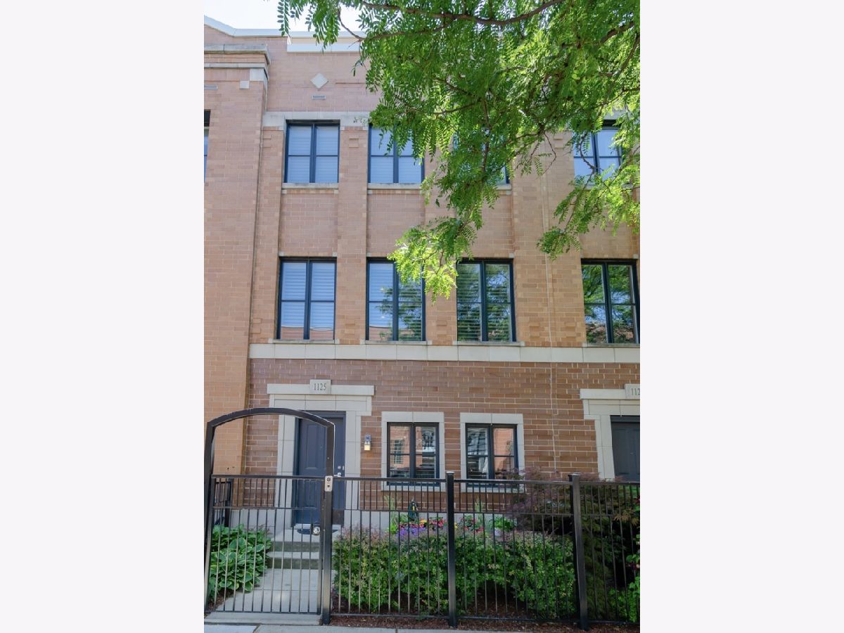 Townhomes For Sale Chelsea Townhomes Chicago Illinois, 1125 Monroe Street