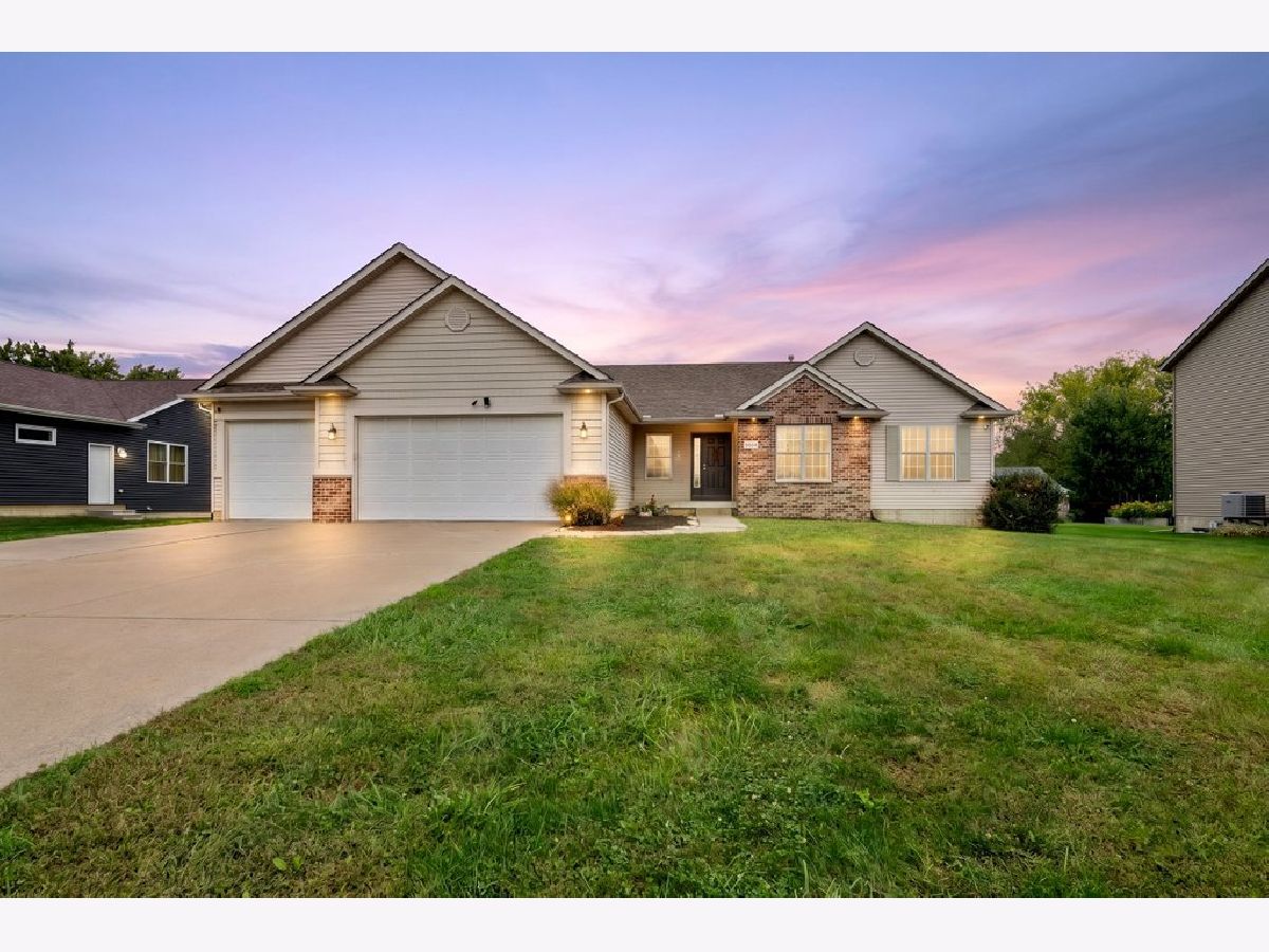  For Sale Rapids City Illinois, 1301 9th Avenue