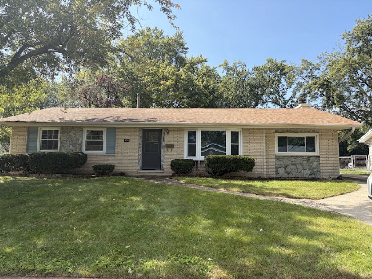 Homes & Condos & Townhomes For Rent Weathersfield Schaumburg Illinois, 616 Grace