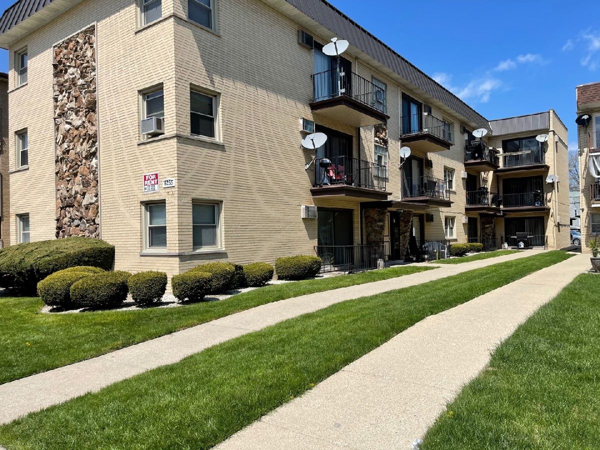  Rented Chicago Illinois, 6255 Northwest