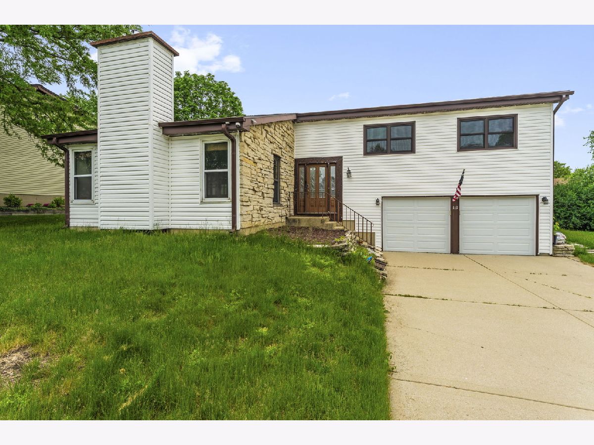 Homes & Townhomes For Sale Westlake Glendale Heights Illinois, 119 Garland Court