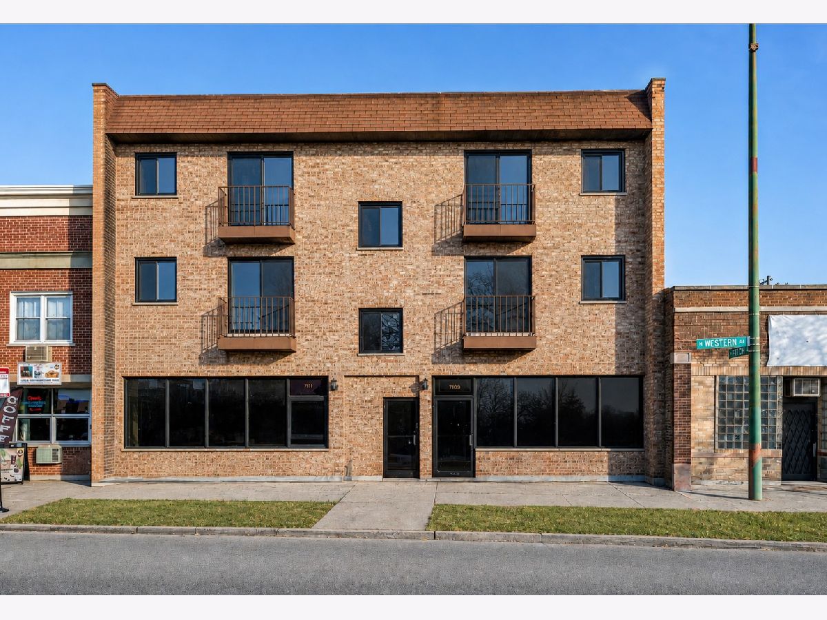  For Rent Chicago Illinois, 7109 Western