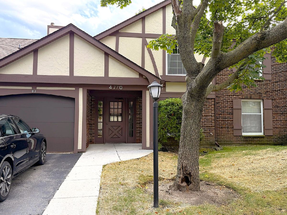  Rented Rolling Meadows Illinois, 4770 Calvert