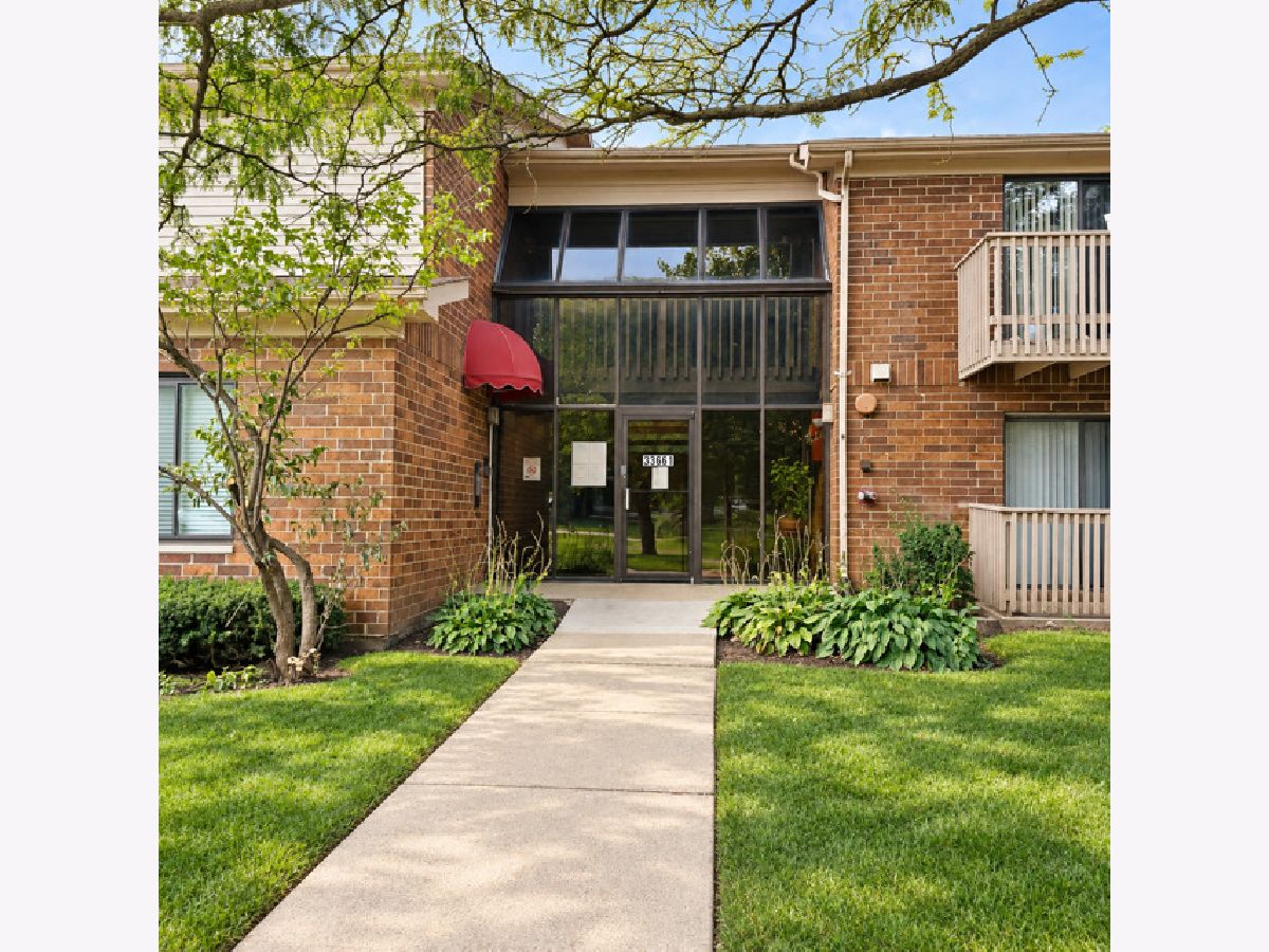  For Sale Grayslake Illinois, 33661 Royal Oak Lane