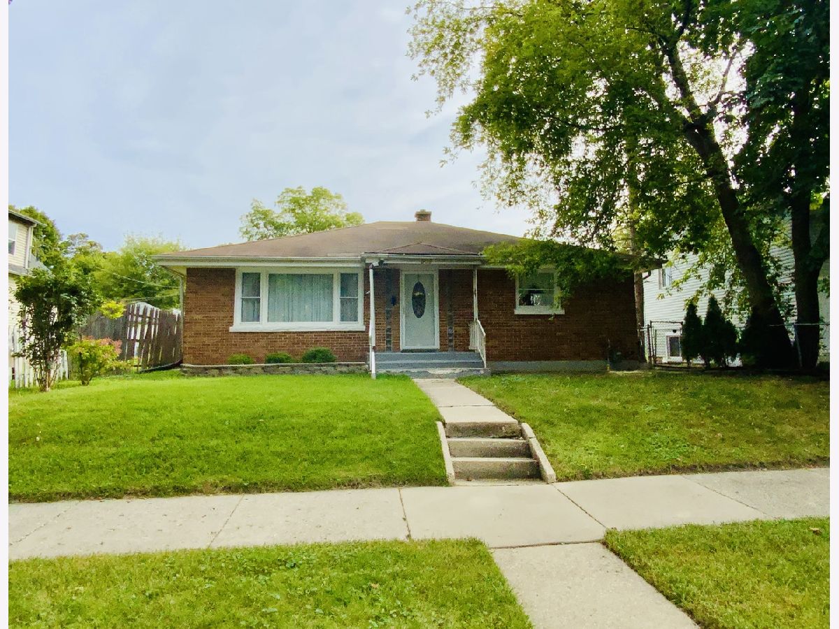  For Sale Waukegan Illinois, 909 Prescott Street