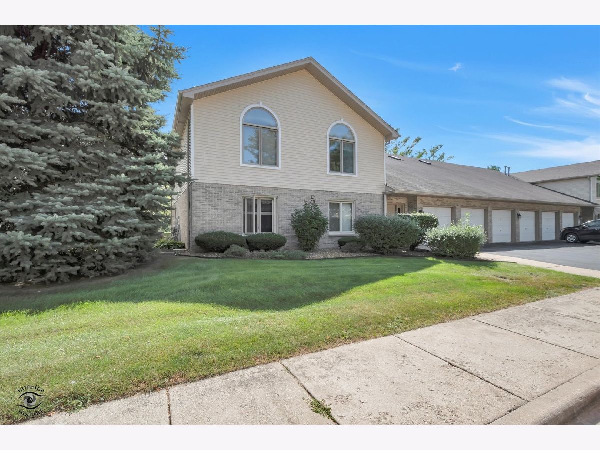  For Sale Joliet Illinois, 2680 Crescenzo Drive