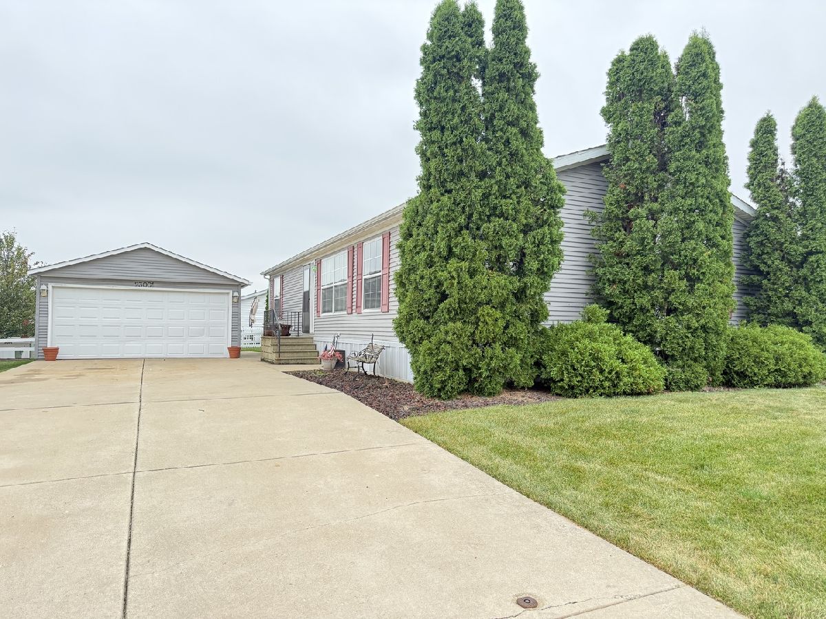 For Sale Frankfort Illinois, 23001 Cog Hill Lane