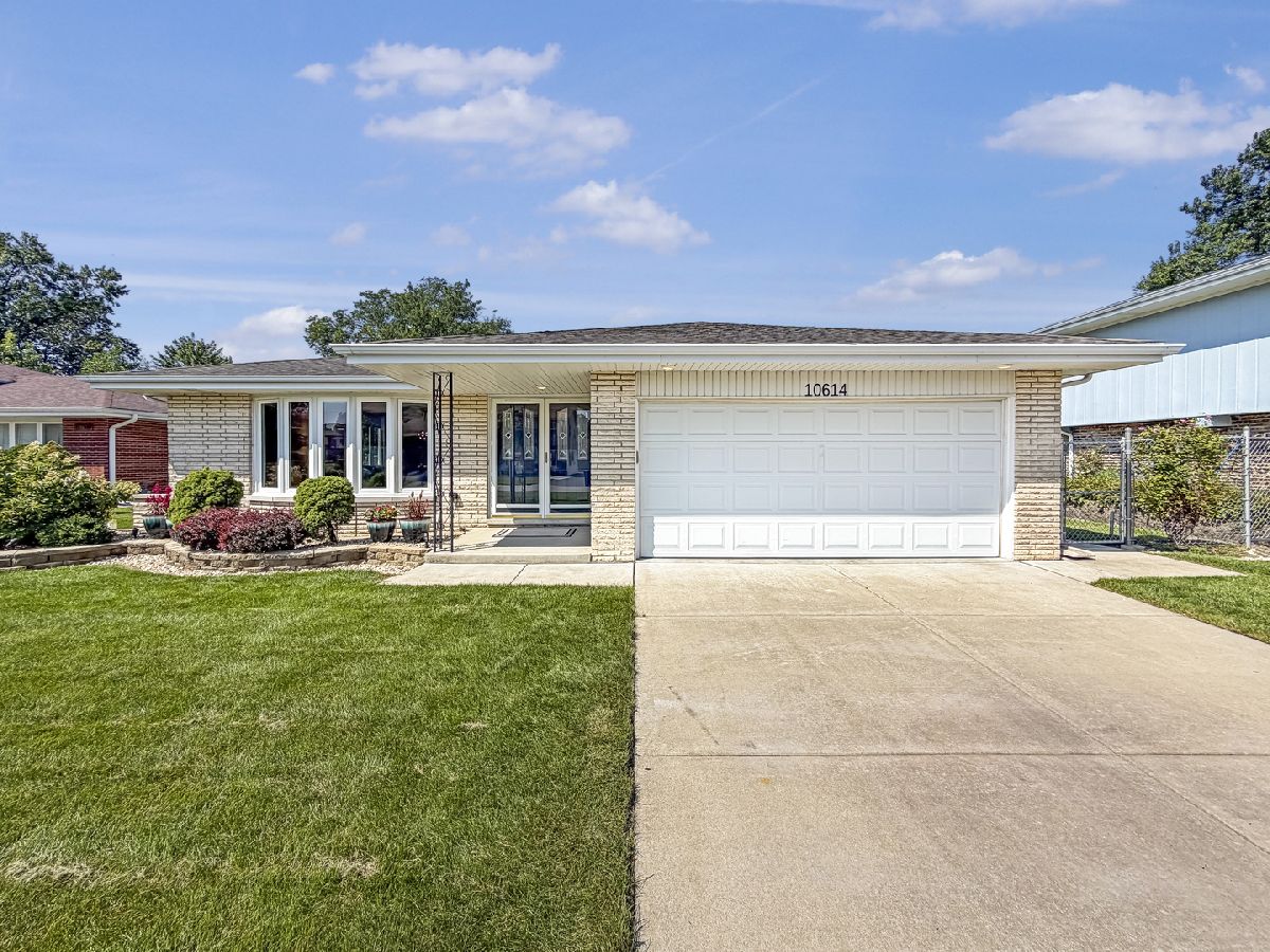  For Sale Palos Hills Illinois, 10614 S 84th Avenue