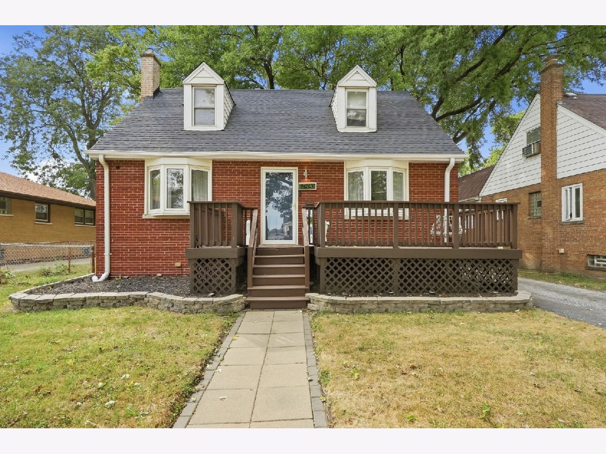  For Sale Lansing Illinois, 17530 Henry Street