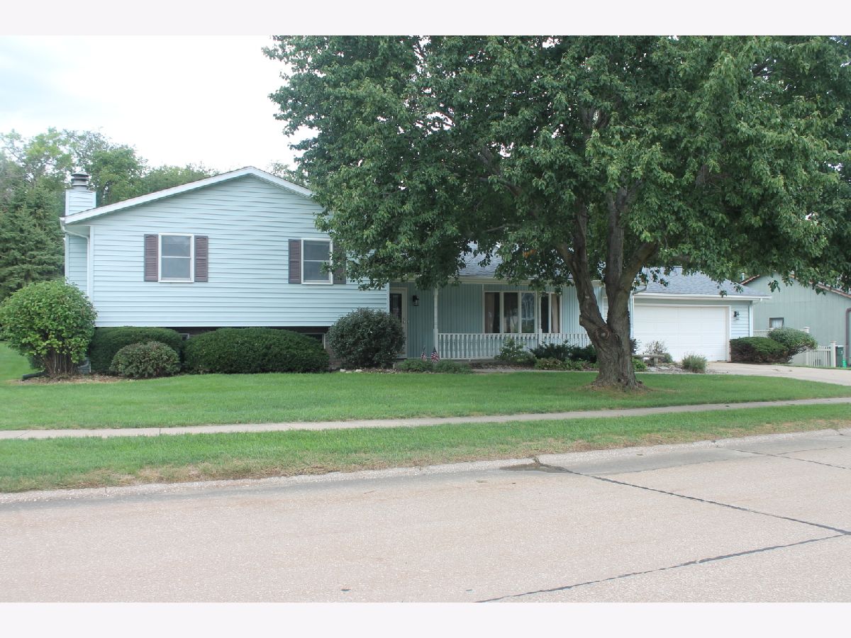  For Sale Geneseo Illinois, 419 Richmond Hill Drive