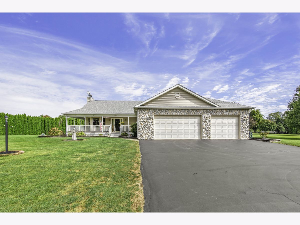  For Sale Sheridan Illinois, 2367 4060th Road