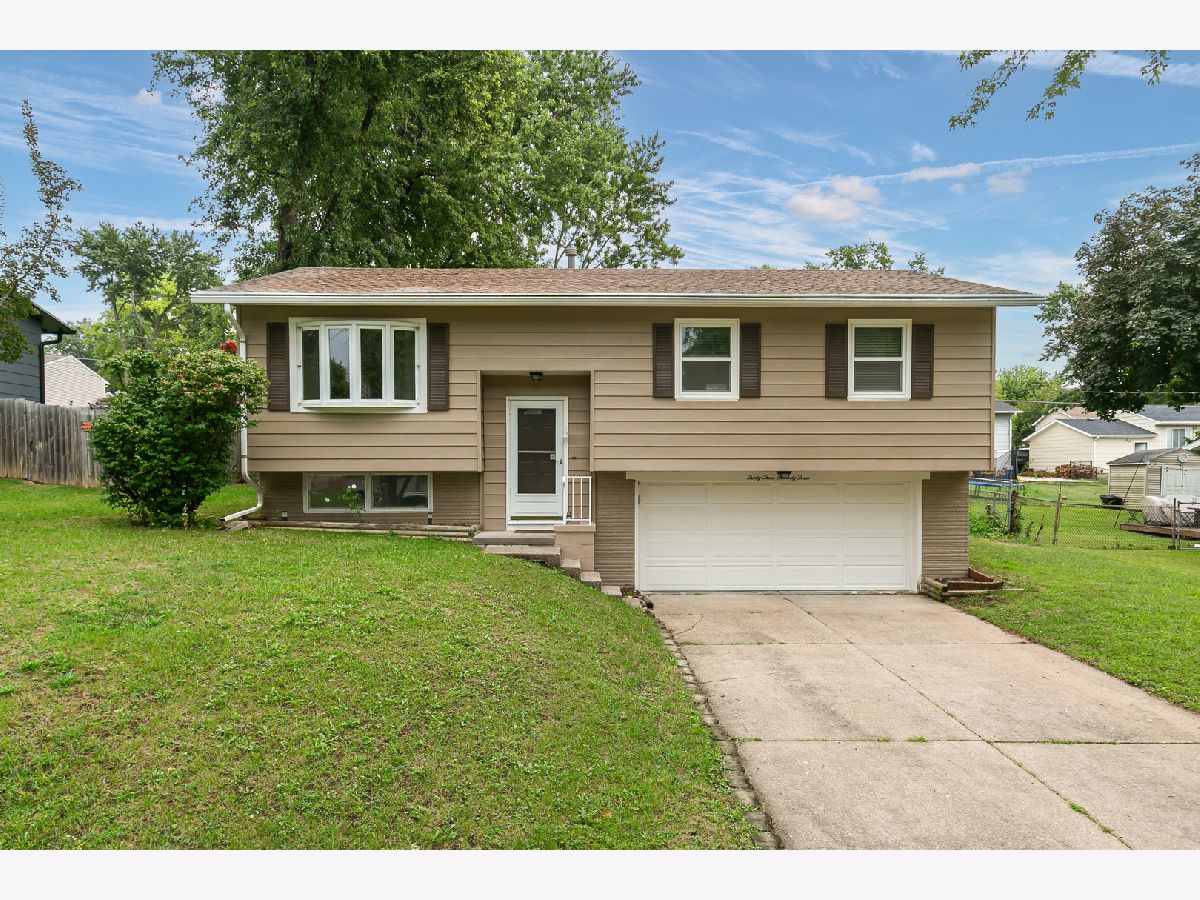 Homes For Rent Fairmeadows Bettendorf Iowa, 3373 29th