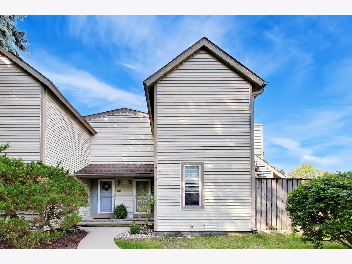  For Sale Gurnee Illinois, 913 Campbell Drive