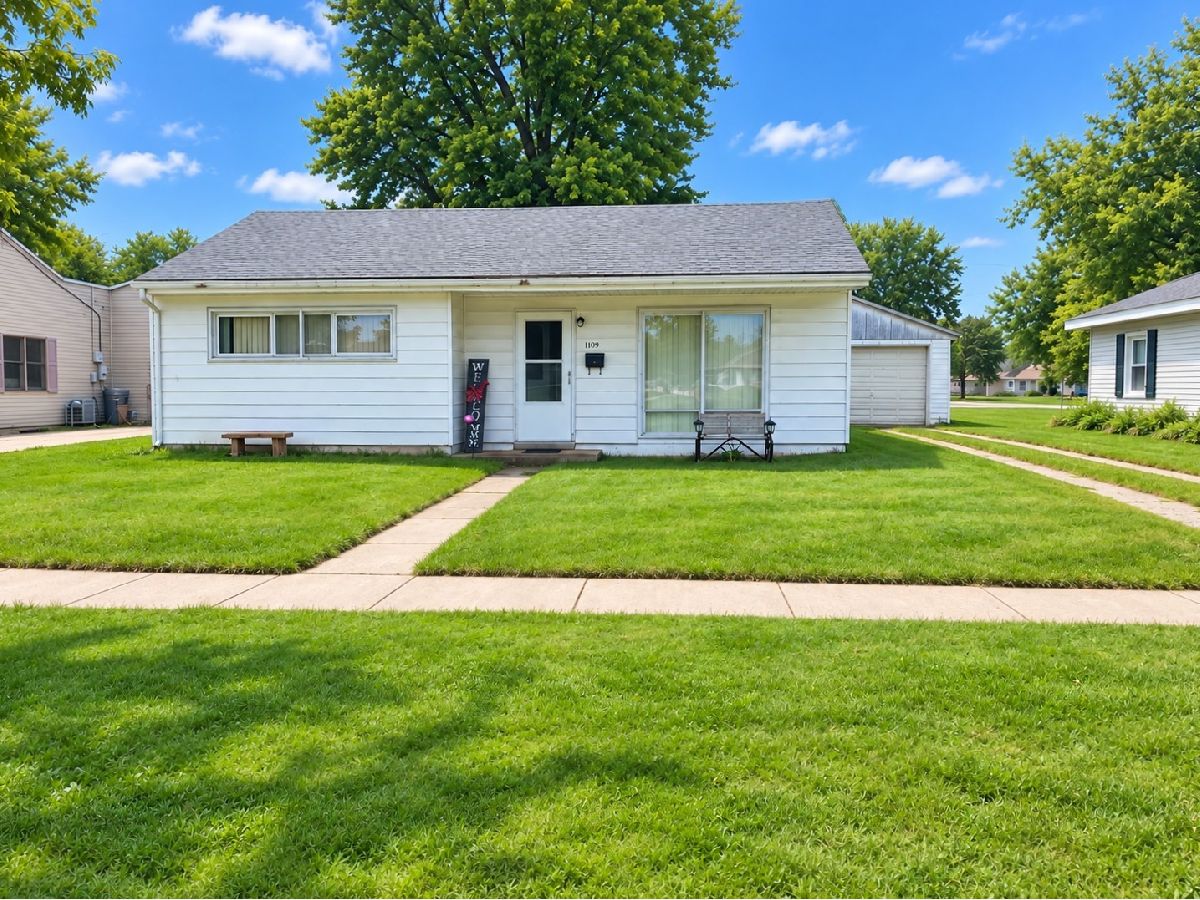  For Sale Sterling Illinois, 1109 Harvey Drive