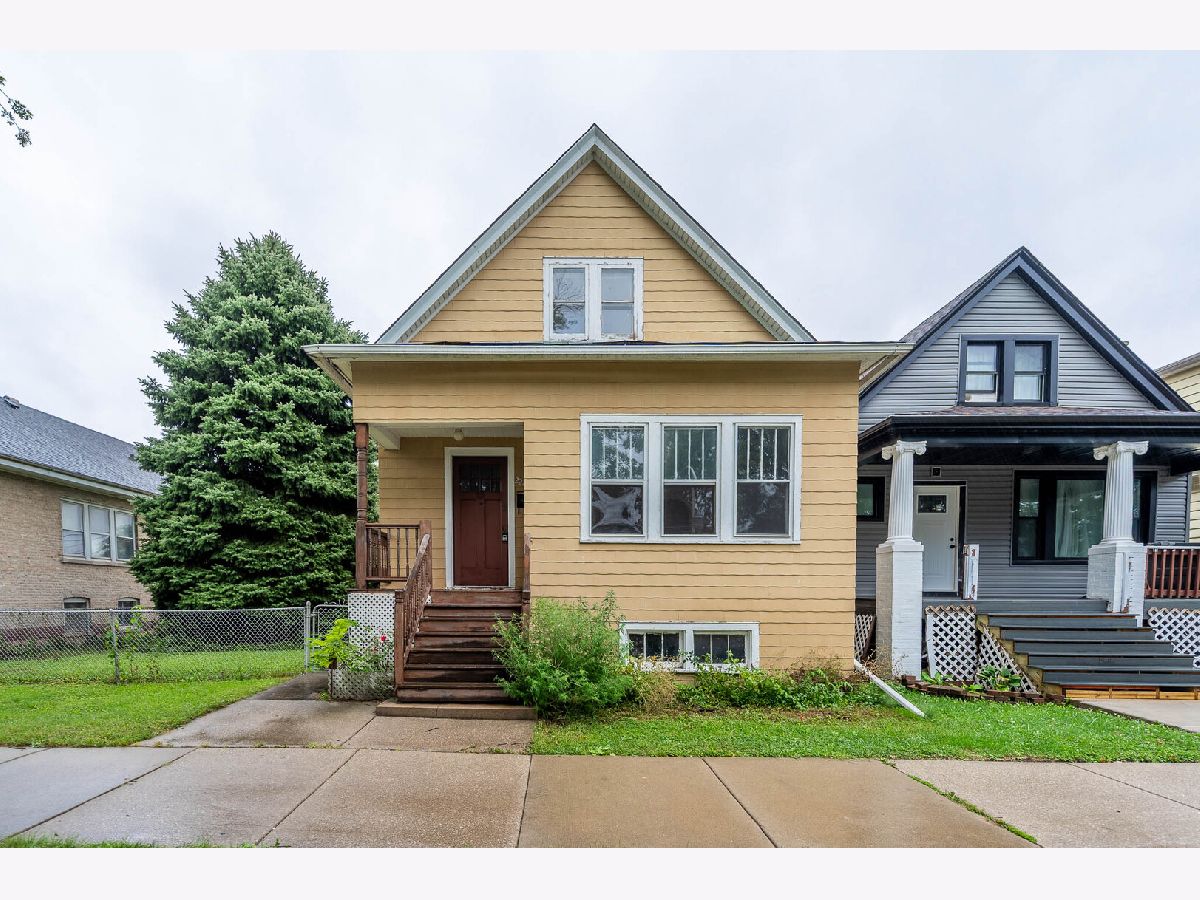  For Sale Chicago Illinois, 2221 Lamon Avenue