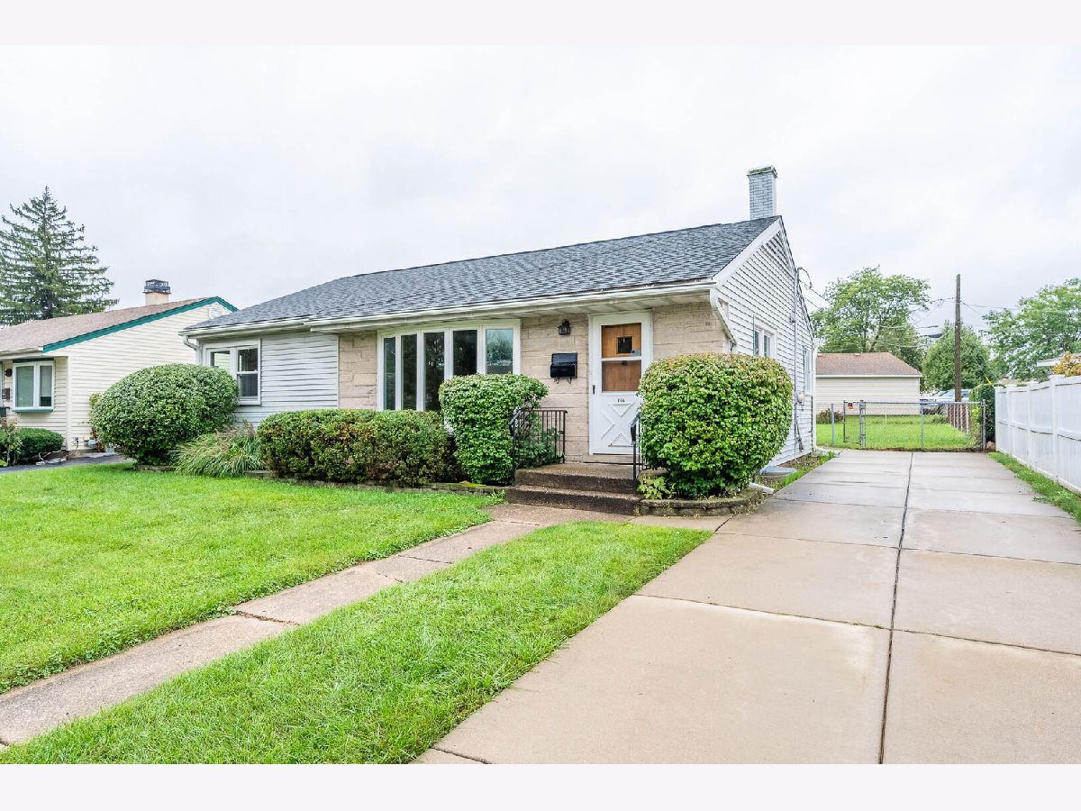  For Sale Des Plaines Illinois, 104 Warrington Road