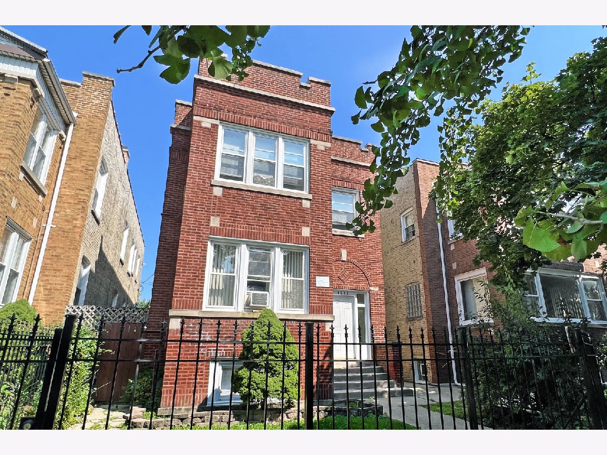  Rented Chicago Illinois, 4843 Drake