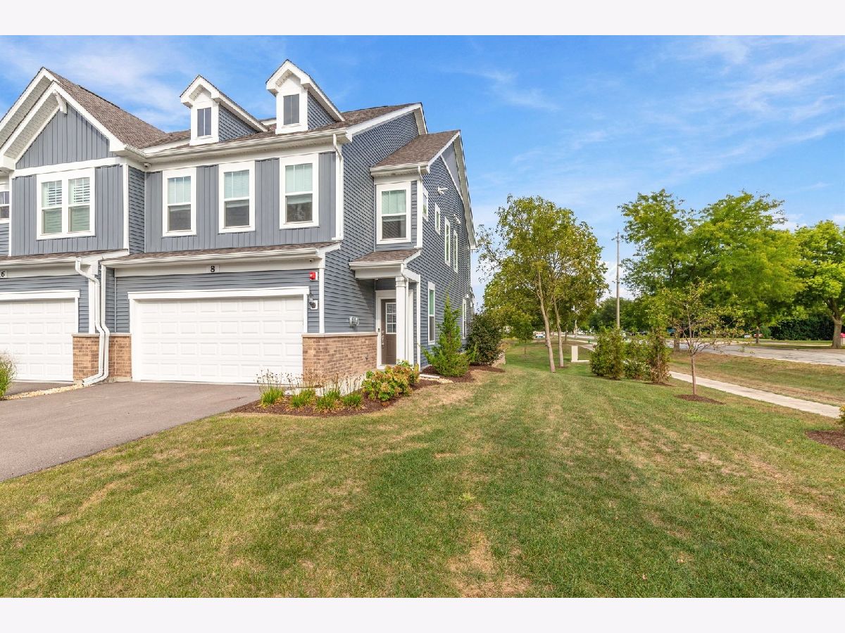  For Sale Batavia Illinois, 8 Weirich Way