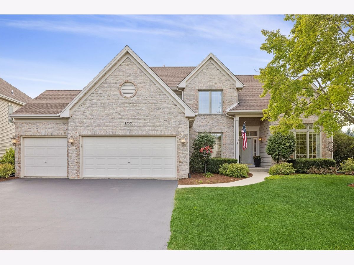 Homes For Sale Tunbridge Algonquin Illinois, 1250 Tunbridge Trail