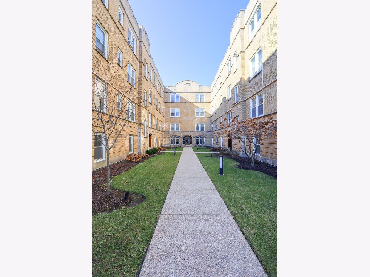  Rented Chicago Illinois, 5750 Stony Island