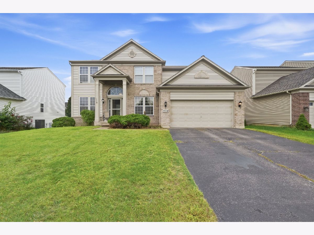  For Sale Carpentersville Illinois, 3104 Deerpath Lane
