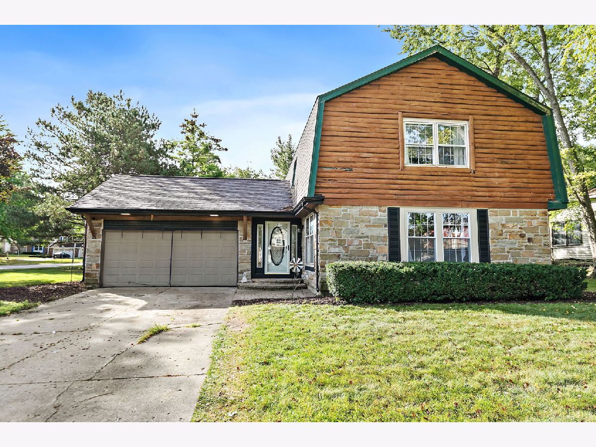  For Sale Algonquin Illinois, 705 Chestnut Court