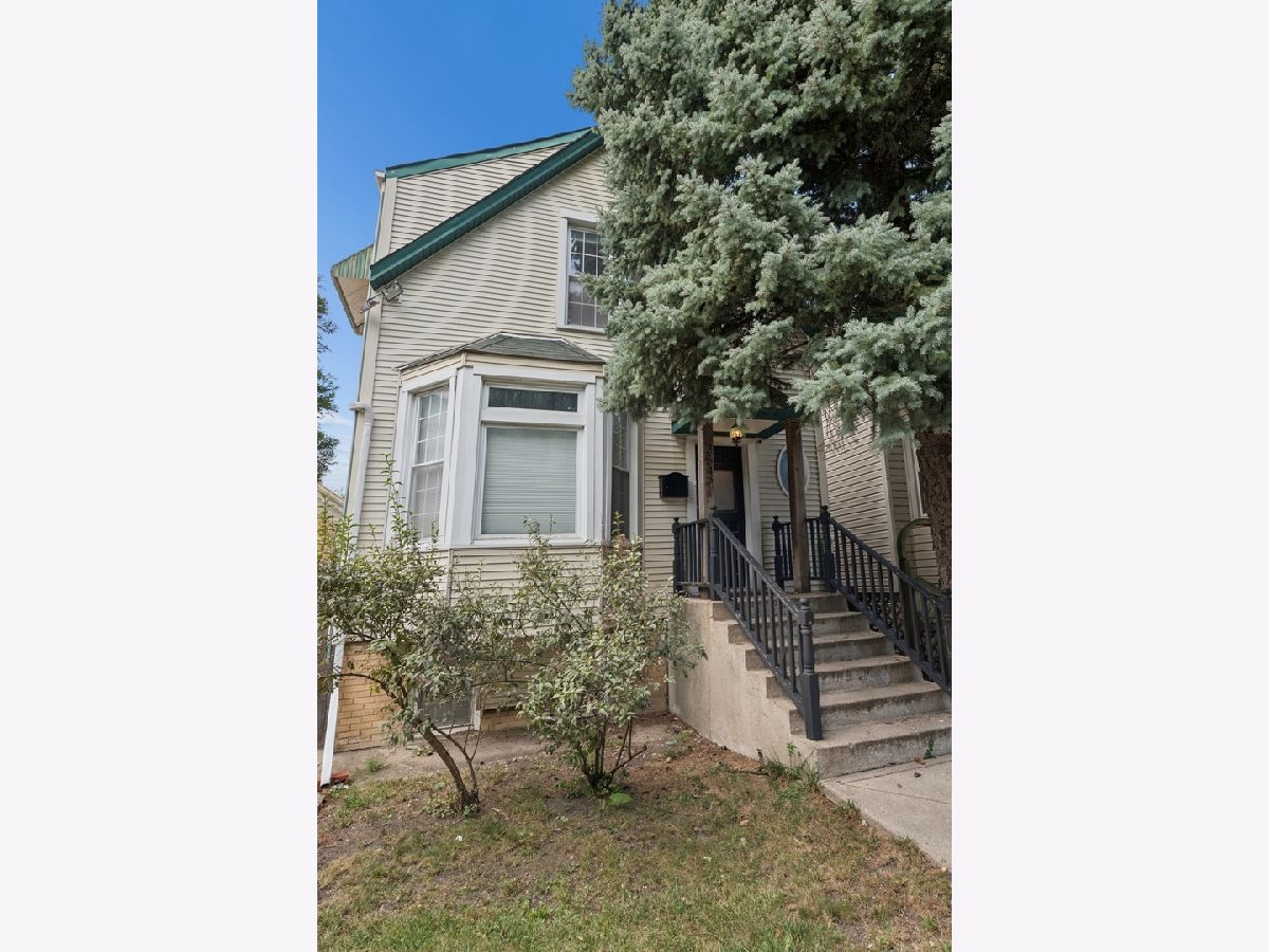  Rented Chicago Illinois, 3542 Albany