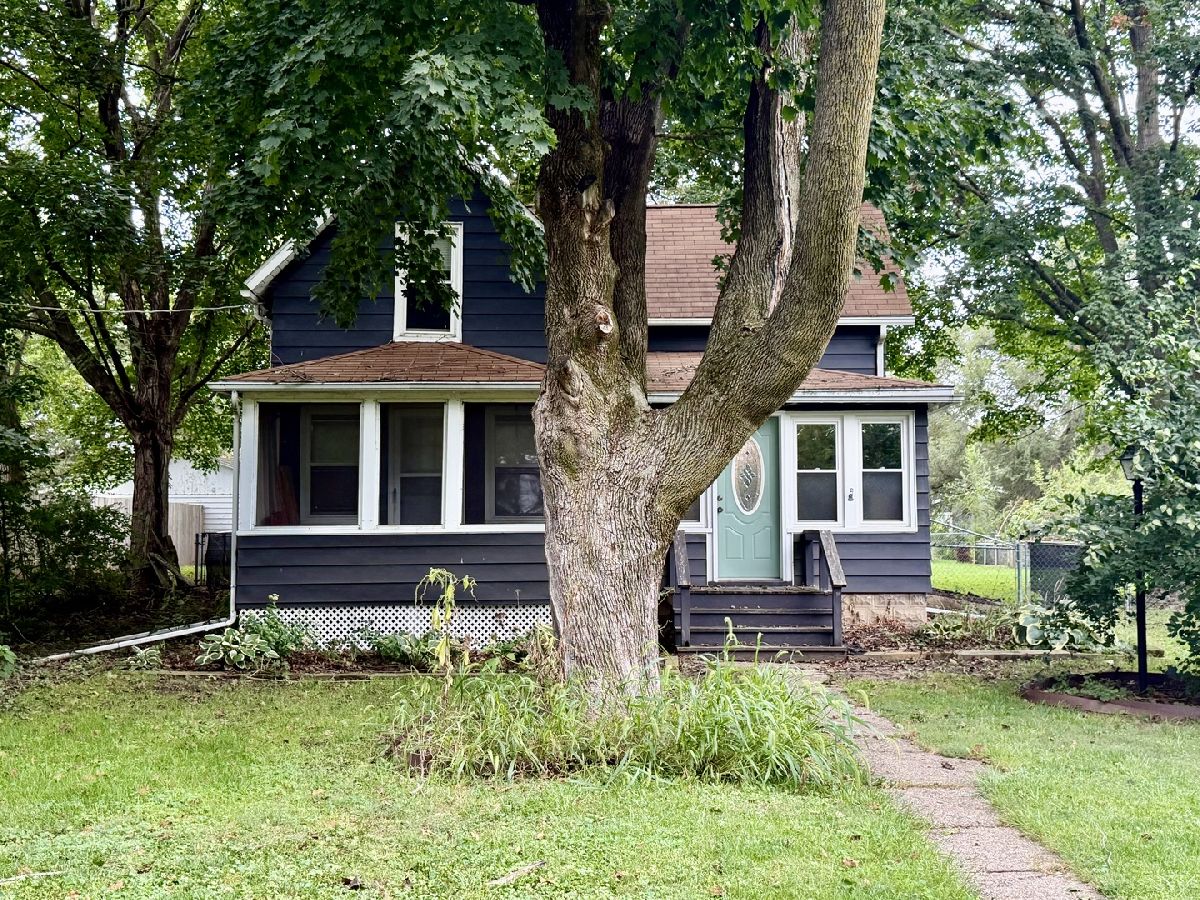  For Sale Sterling Illinois, 2211 Deets Road