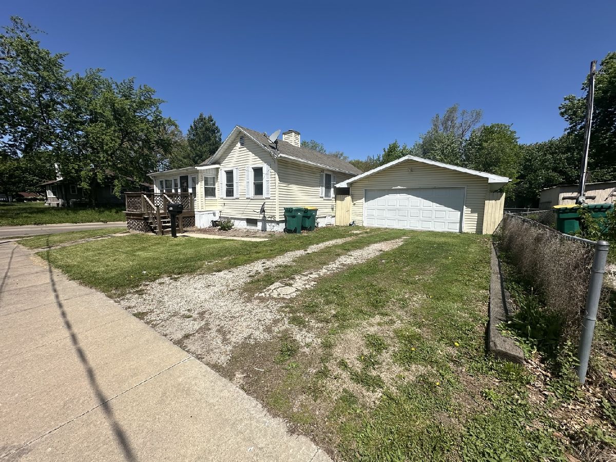  For Sale Streator Illinois, 102 Grove Street